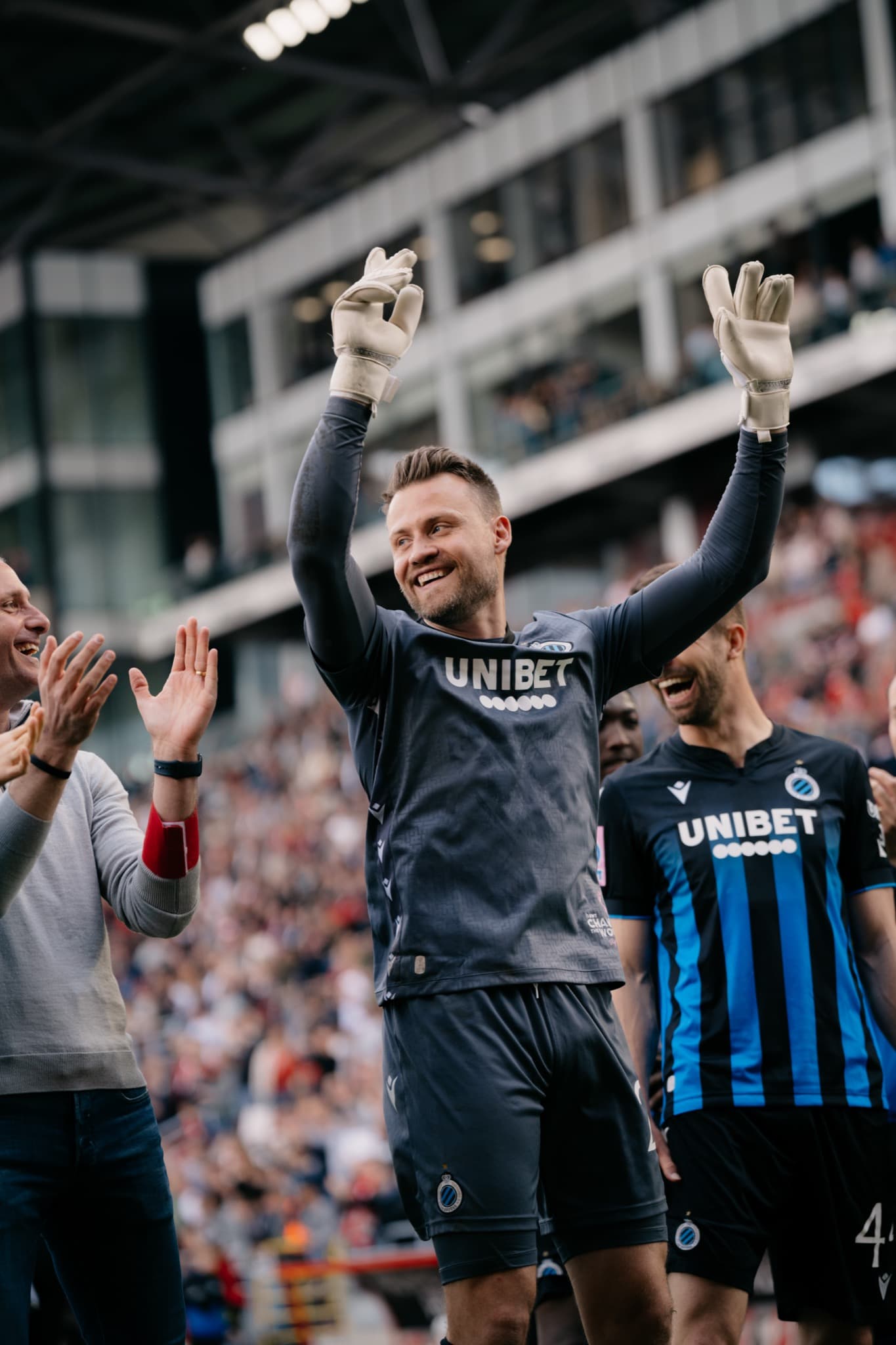 Simon Mignolet on the field